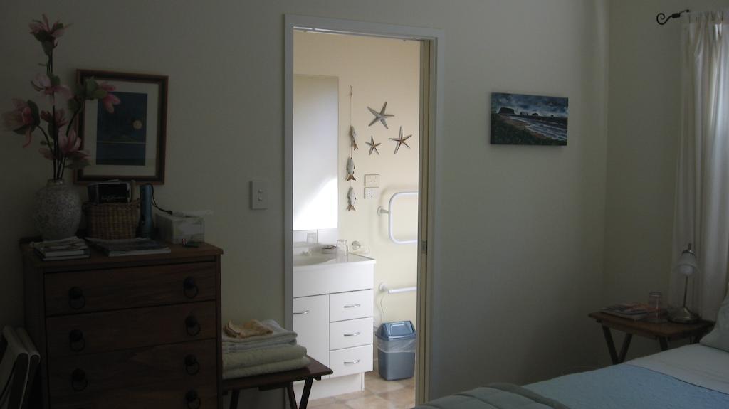 Kotuku Bed & Breakfast Whangamata Δωμάτιο φωτογραφία